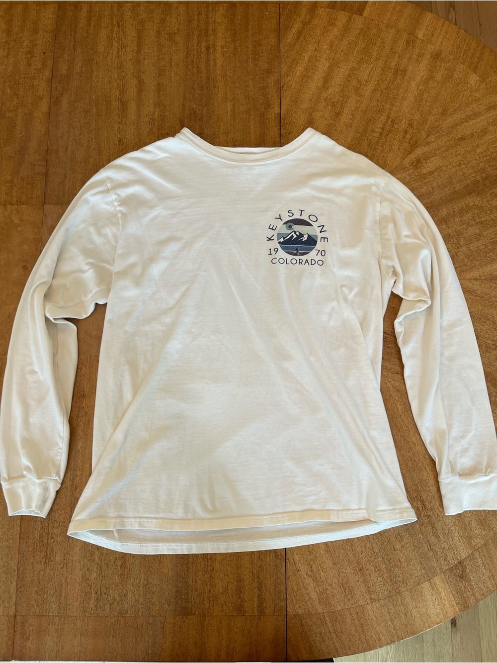 Blue 84 Keystone Colorado, Medium,White Long-Sleeve Graphic Tee